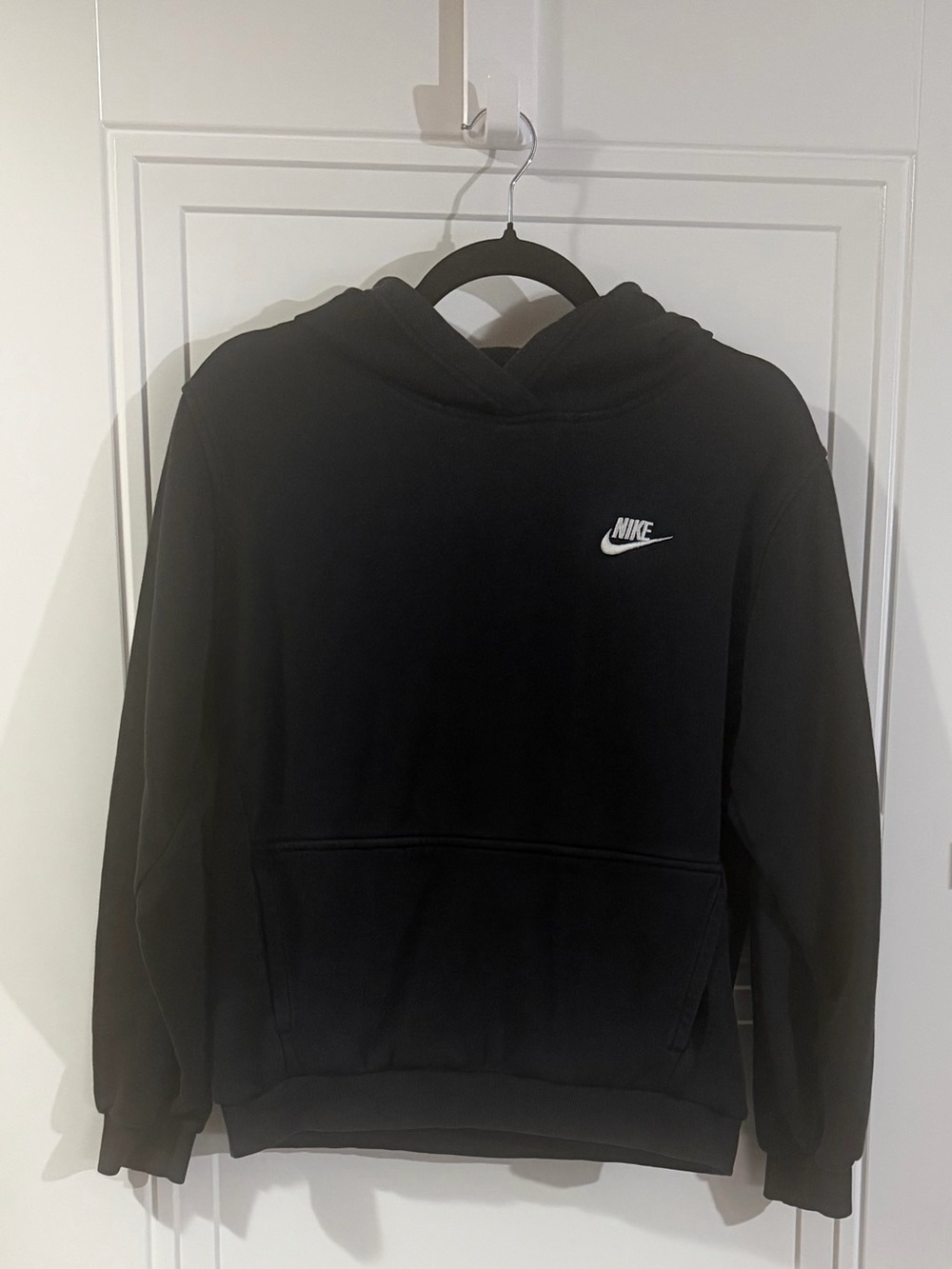 Black Nike hoodie with white logo, Boys Youth XL